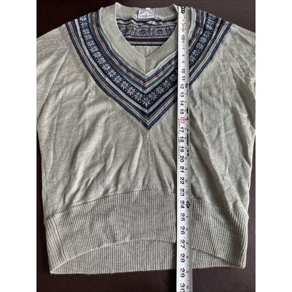 Romeo & Juliet Couture Grey Wool V-Neck Sweater W/Nordic Pattern Size L - Picture 7 of 9